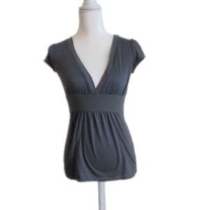 One Clothing V-Neck Top with Flowy Bottom Gray Size S